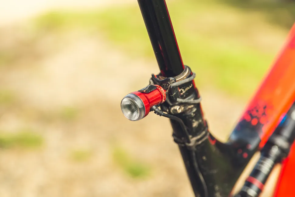 Exposure RedEye ebike takavalo